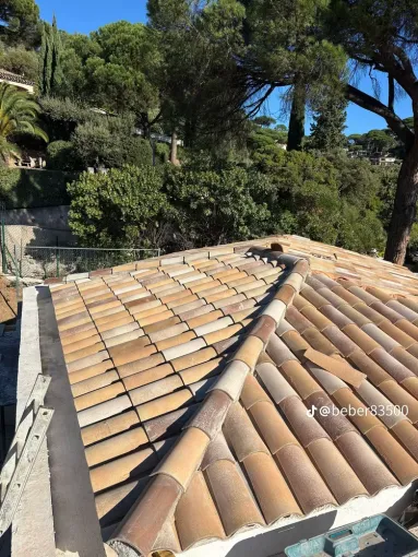 Toiture 5 pans : expertise en maçonnerie au Golfe de Saint-Tropez, Golfe de Saint-Tropez, BMC