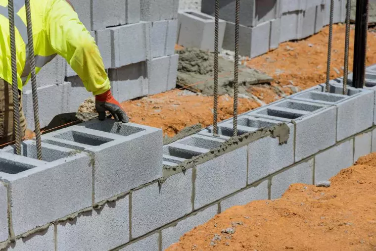 Création d’un mur mitoyen en béton armé, Golfe de Saint-Tropez, BMC