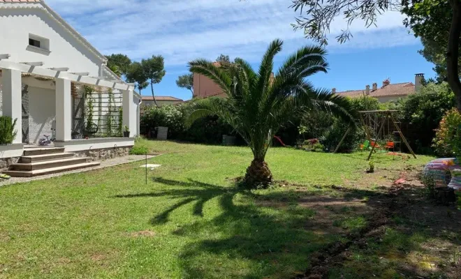 Construction d'une piscine 8x4 et pool house à Saint-Raphaël : photos avant-après, Golfe de Saint-Tropez, BMC