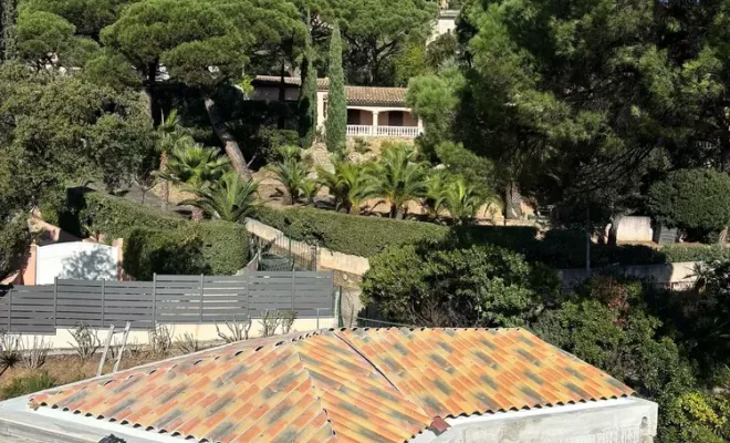 Toiture 5 pans : expertise en maçonnerie au Golfe de Saint-Tropez, Golfe de Saint-Tropez, BMC