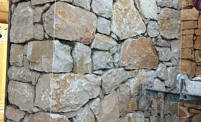 Réalisation d'un mur avec pierres à bâtir avec angles et tableau, Golfe de Saint-Tropez, BMC